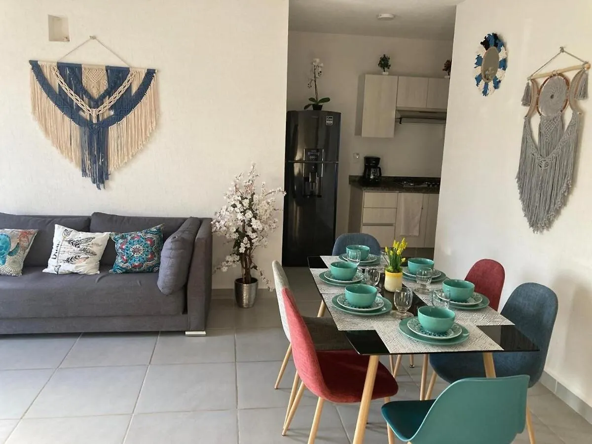 Maevans Home Playa Del Carmen contacts